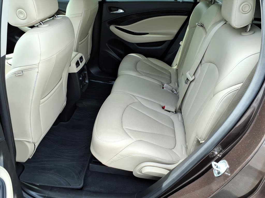 Used 2020 Buick Envision Essence FWD image 12