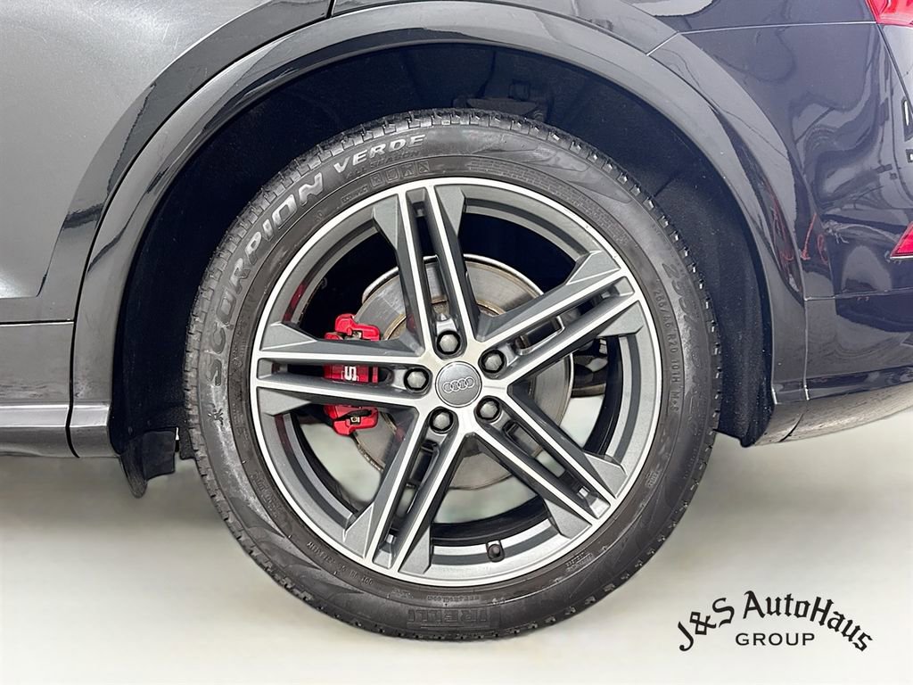 Used 2018 Audi SQ5 Premium Plus w/ S Sport Package image 39