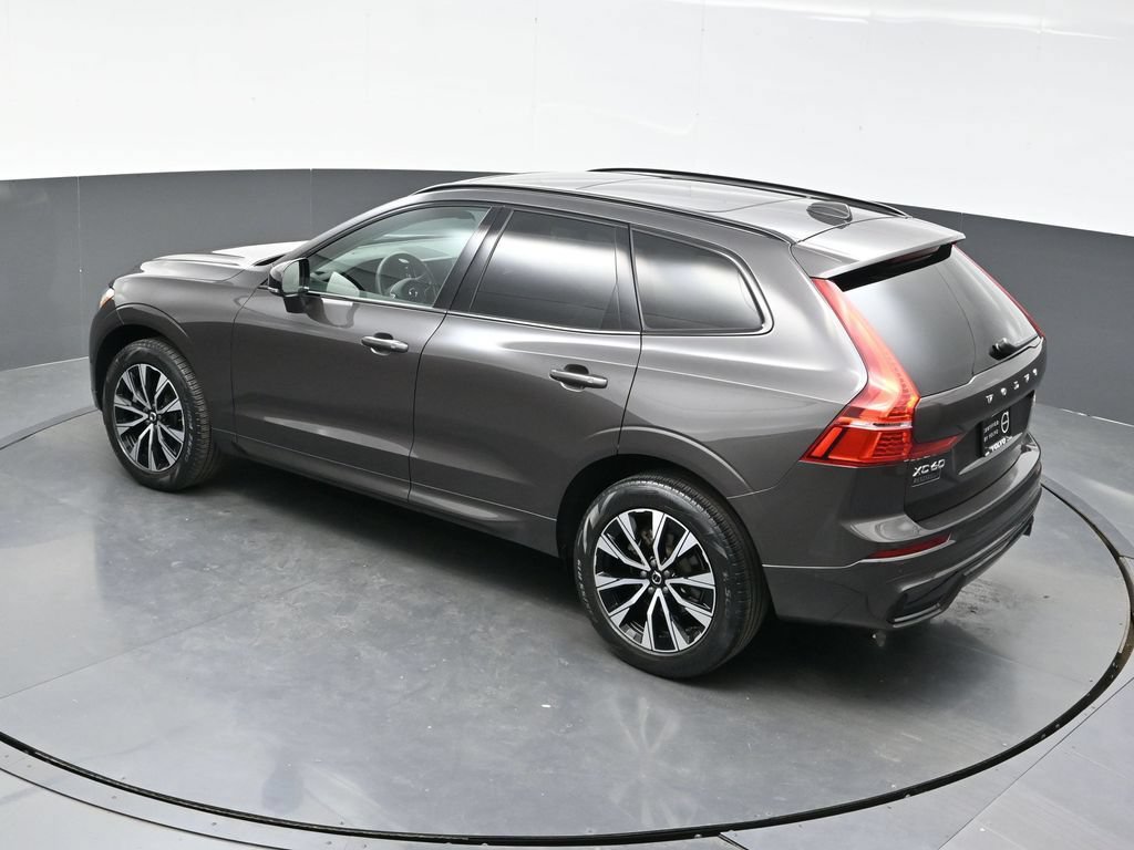 Used 2024 Volvo XC60 B5 Plus AWD/4WD image 36
