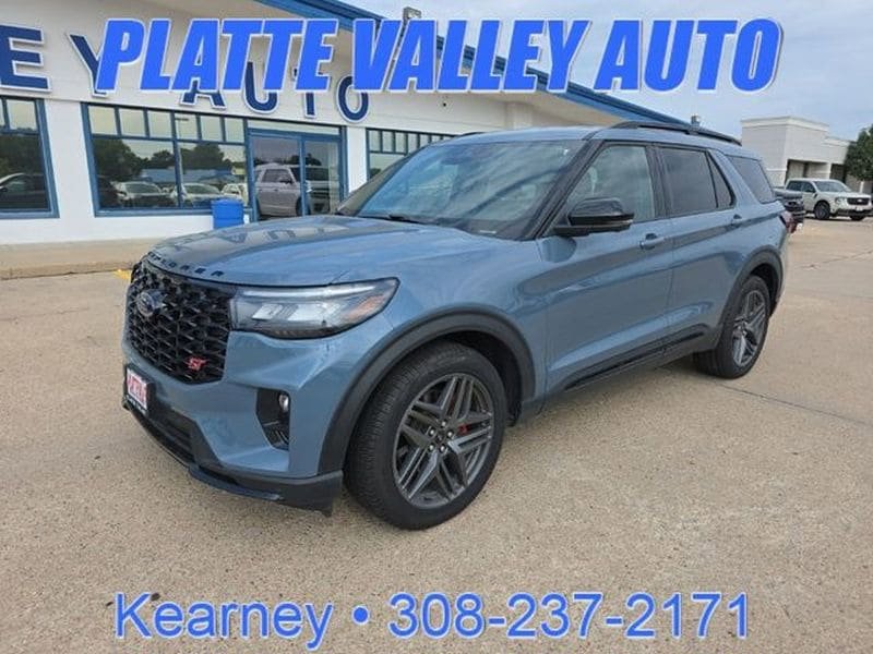 Used 2025 Ford Explorer ST