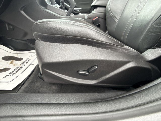 Used 2013 Ford Focus Titanium w/ Titanium Handling Pkg image 14