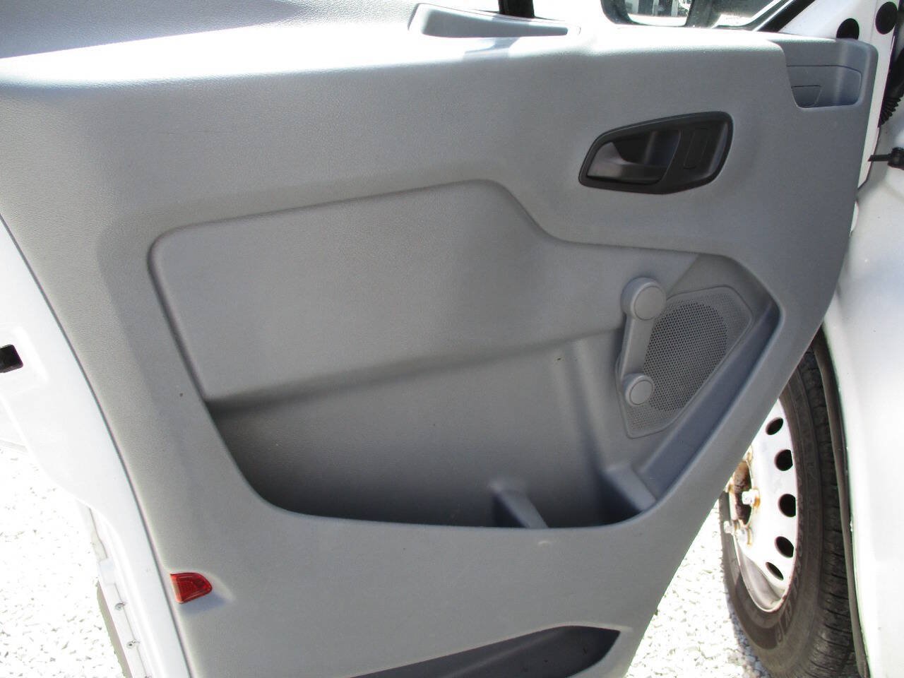 Used 2015 Ford Transit 350 156 DRW w/ Exterior Upgrade Package RWD image 15