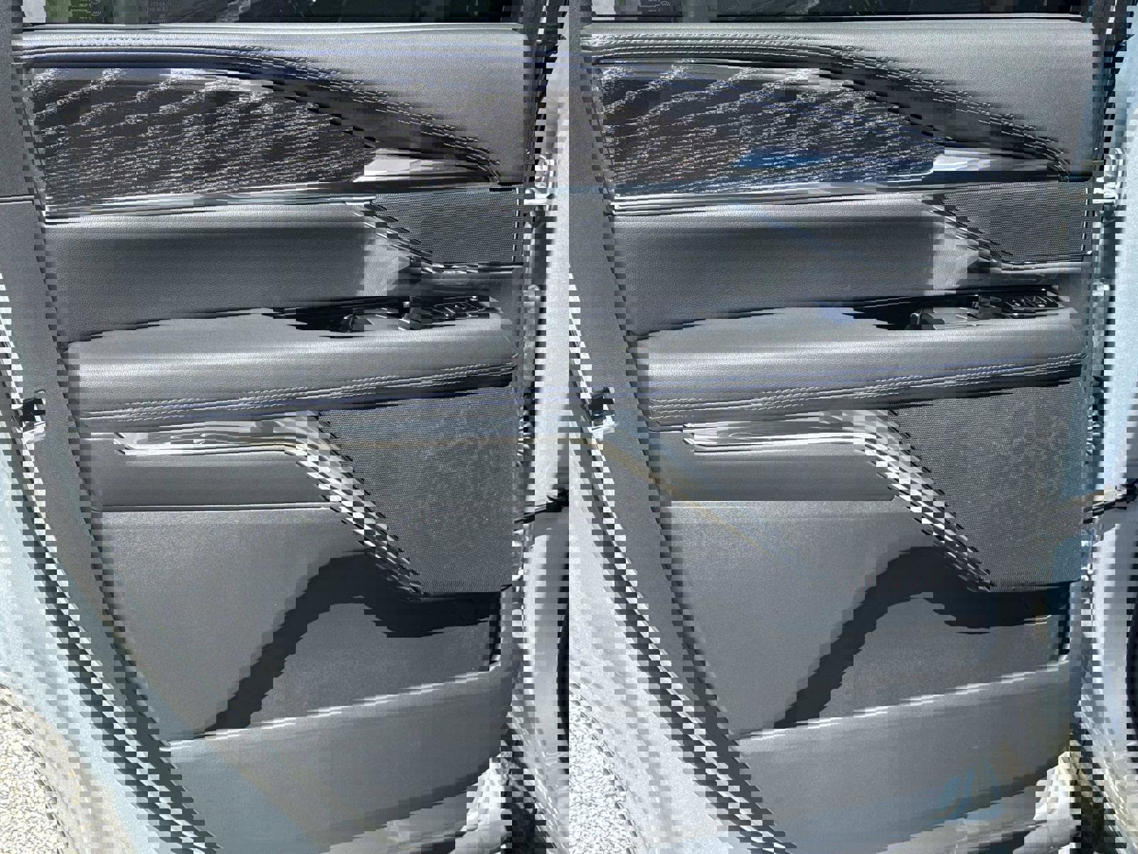 Certified 2025 Cadillac Escalade IQ Sport 1 w/ LPO, Premium Carpet Package image 11