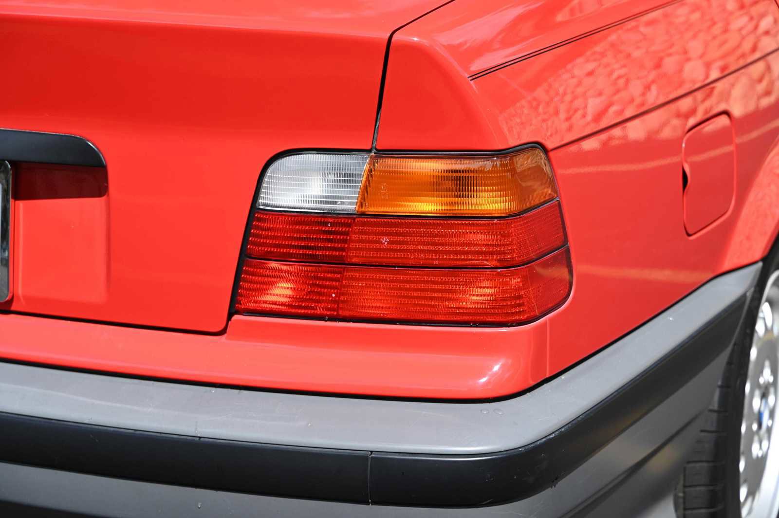 Used 1992 BMW 325i Sedan image 7