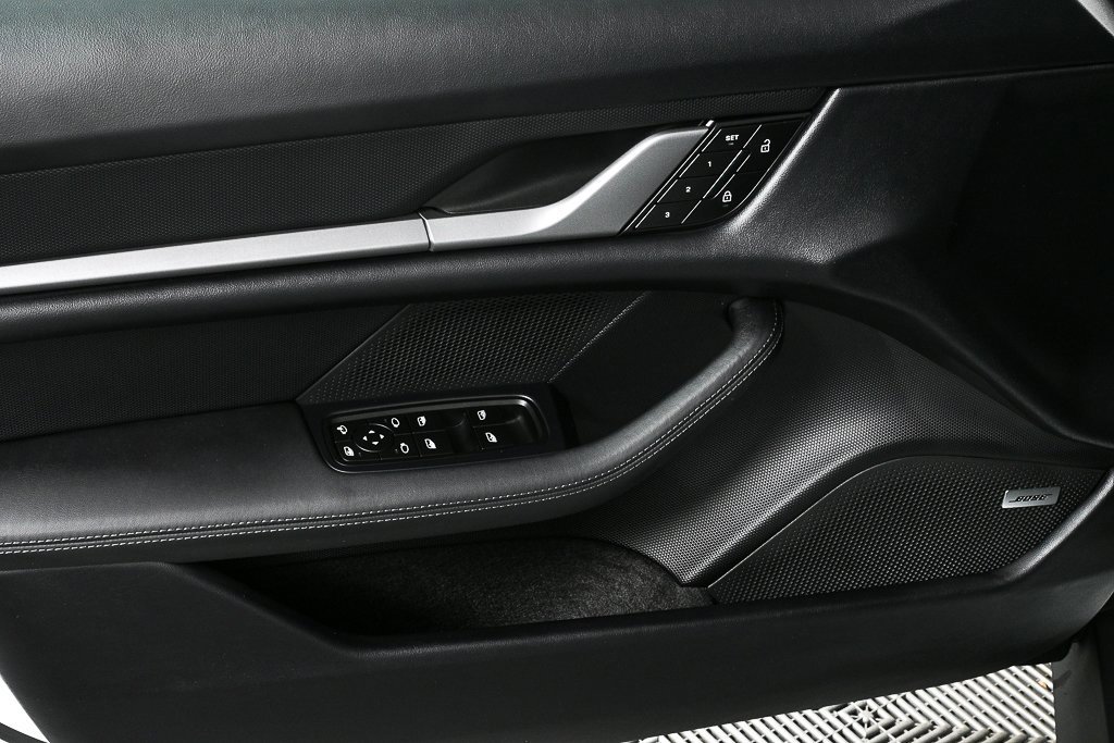 Certified 2025 Porsche Taycan image 6