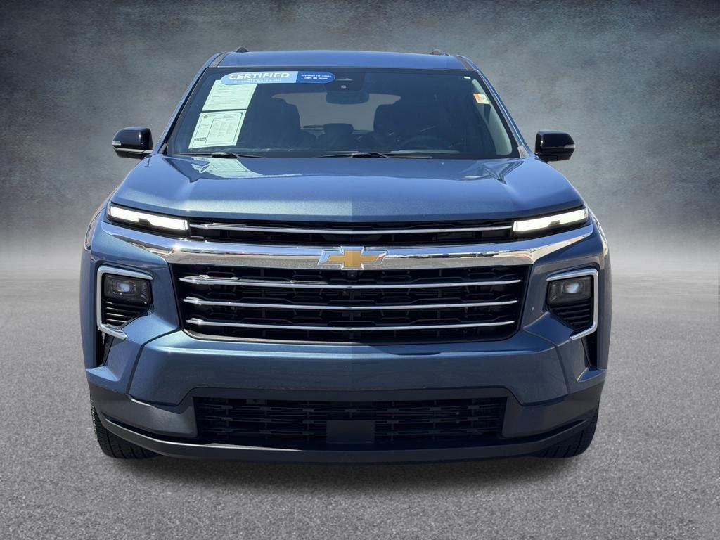 Used 2024 Chevrolet Traverse LT w/ Trailering Package FWD image 9