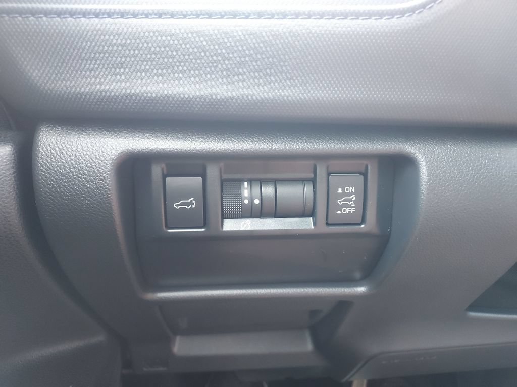 Certified 2025 Subaru Forester Premium AWD/4WD image 24