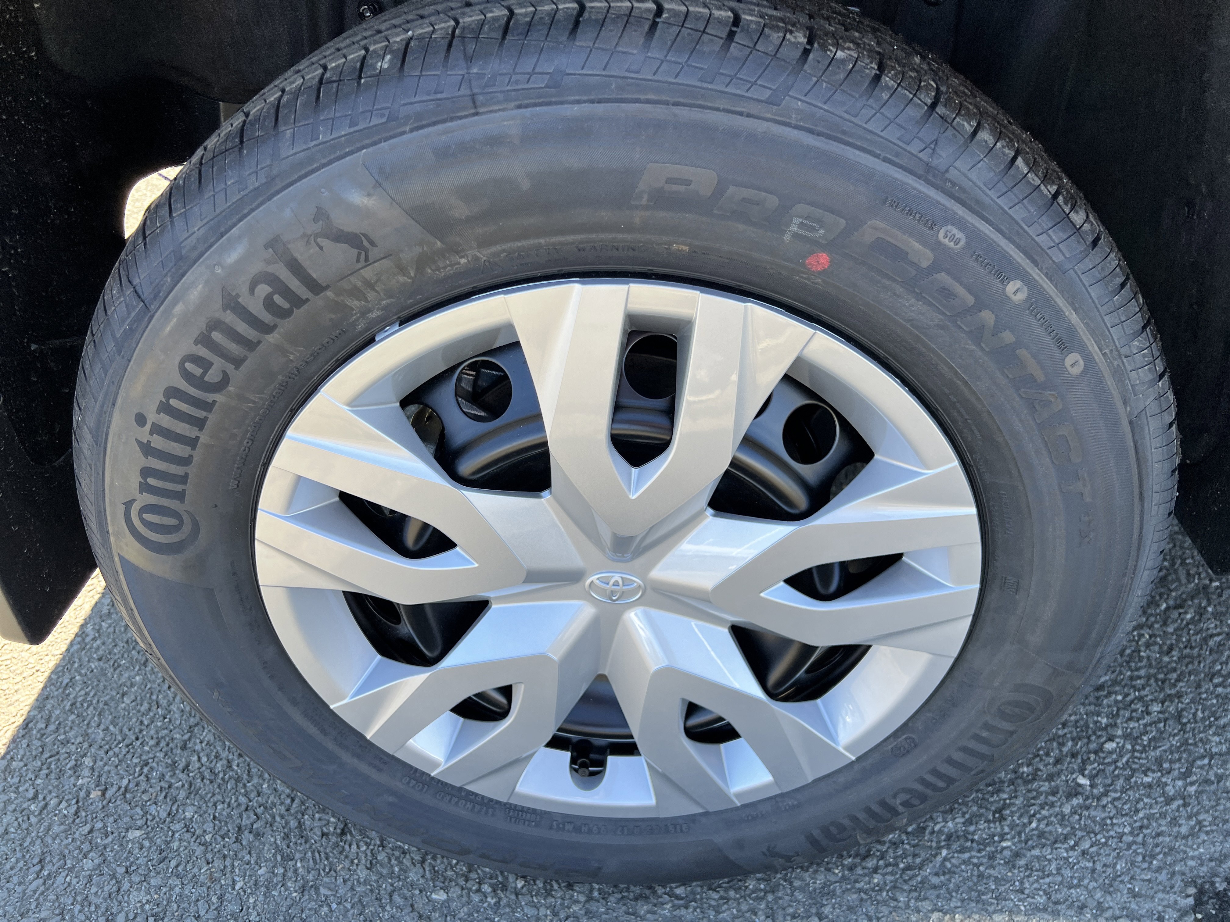 New 2026 Toyota Corolla Cross L image 8