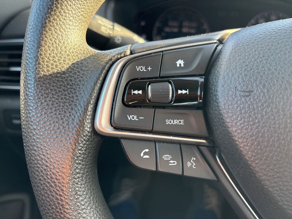 Used 2018 Honda Accord LX image 22