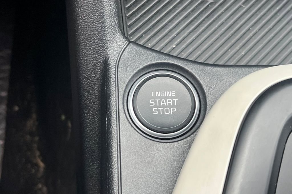 Used 2025 Kia K4 GT-Line image 19