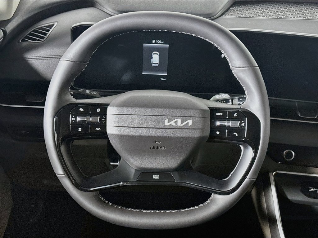 New 2027 Kia Carnival EX FWD image 13