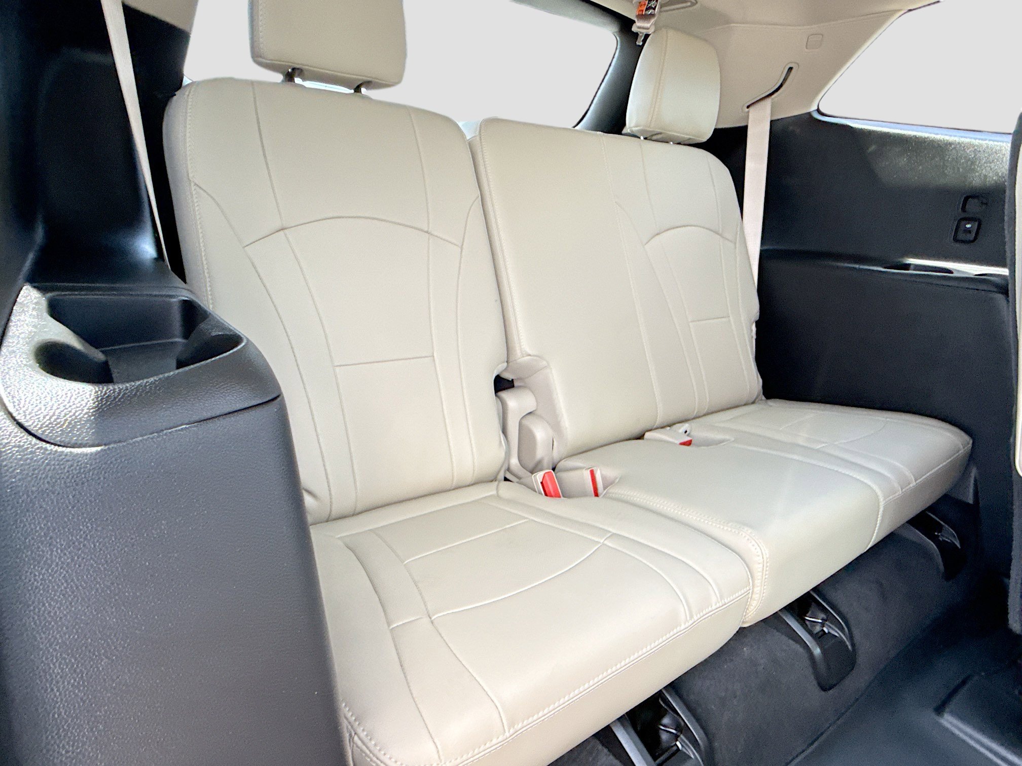 Used 2018 Buick Enclave Premium w/ Experience Buick Package FWD image 22