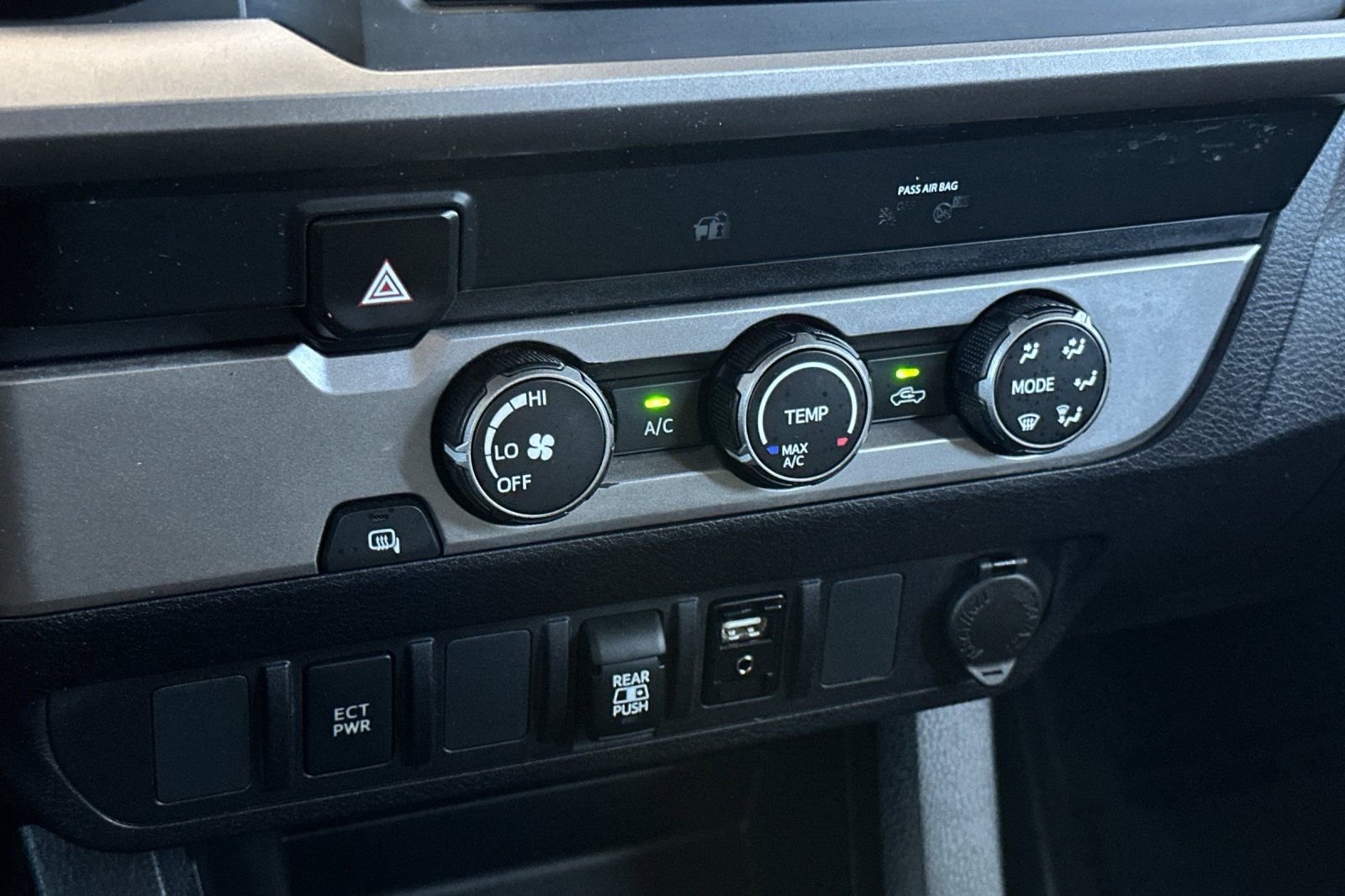 Certified 2019 Toyota Tacoma SR5 image 23