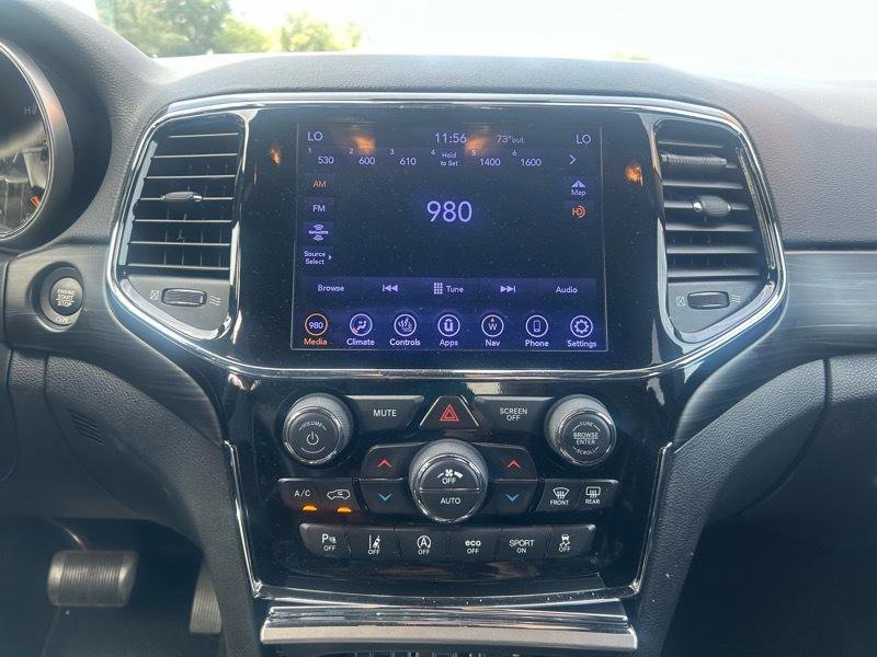 Used 2020 Jeep Grand Cherokee Laredo w/ Quick Order Package 2BN North AWD/4WD image 12
