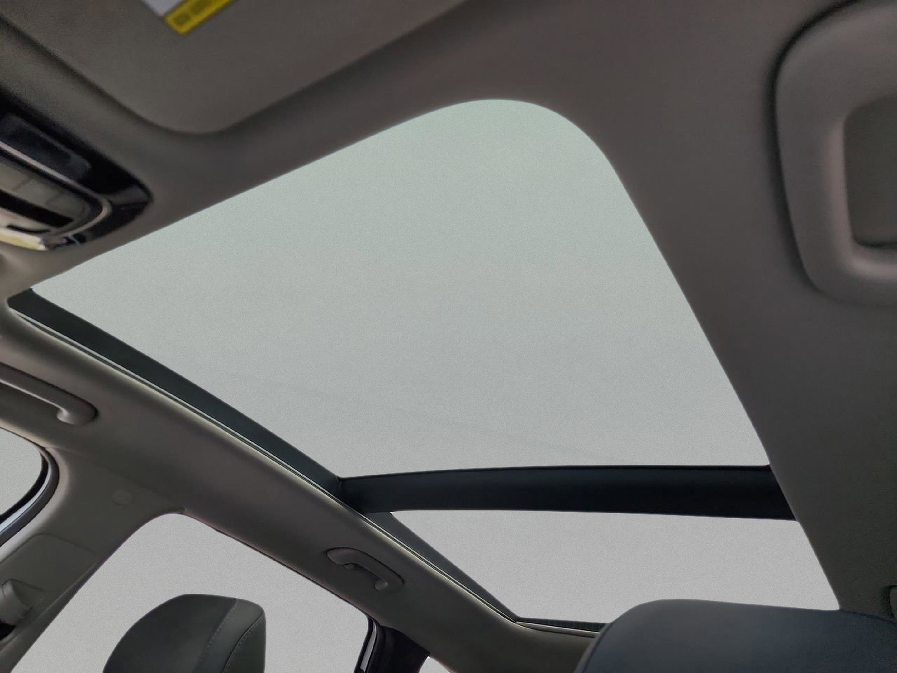 Used 2021 Hyundai Santa Fe SEL w/ Convenience + Premium Package FWD image 29