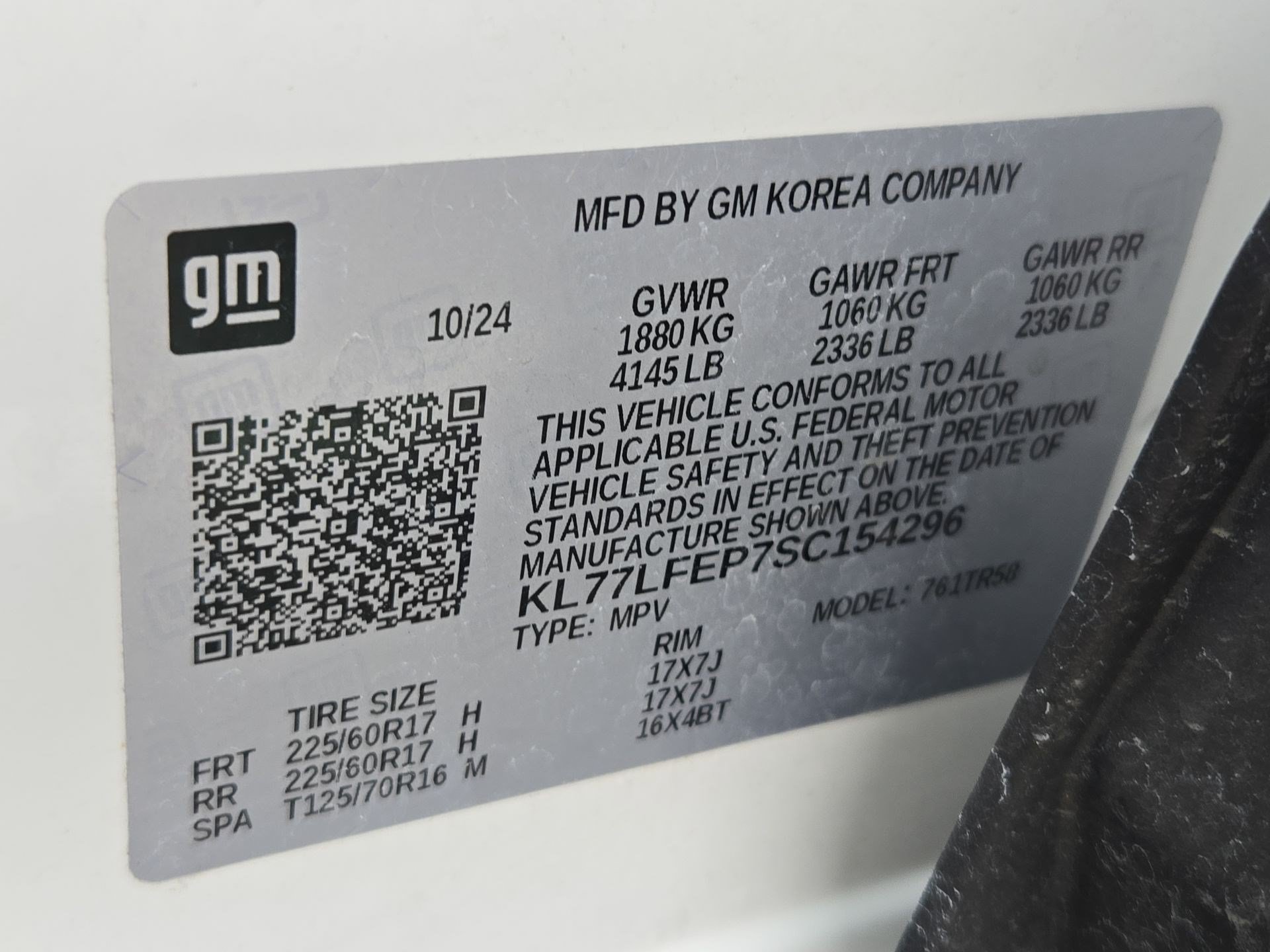 Used 2025 Chevrolet Trax LS FWD image 30