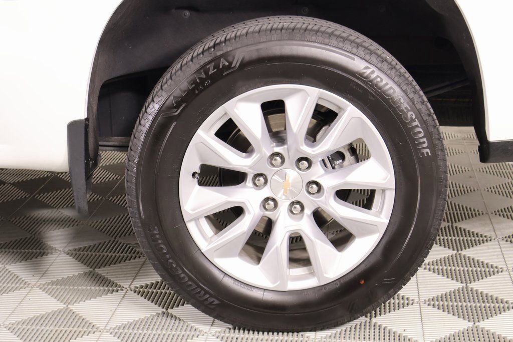 Used 2024 Chevrolet Silverado 1500 Custom image 17