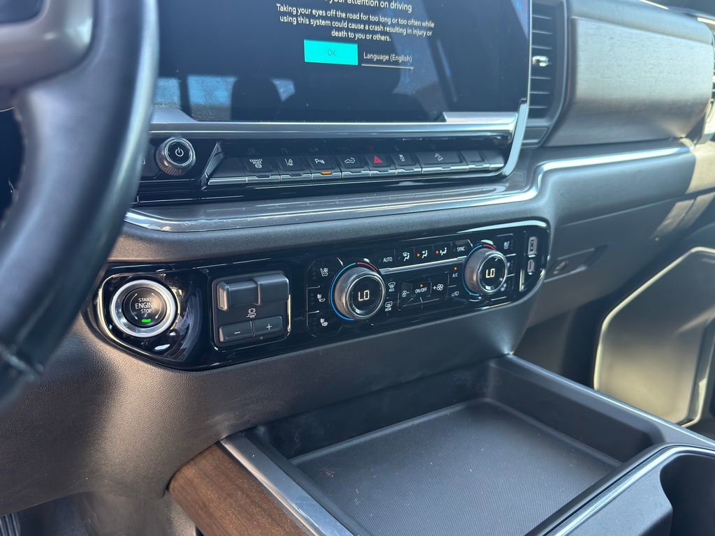 Used 2024 Chevrolet Silverado 3500 High Country w/ Technology Package image 21