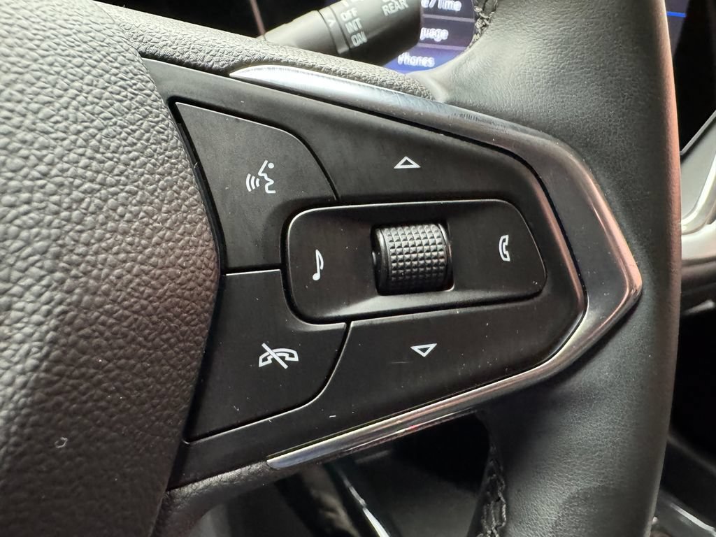 Used 2025 Chevrolet Trax LT w/ Driver Confidence Package FWD image 13