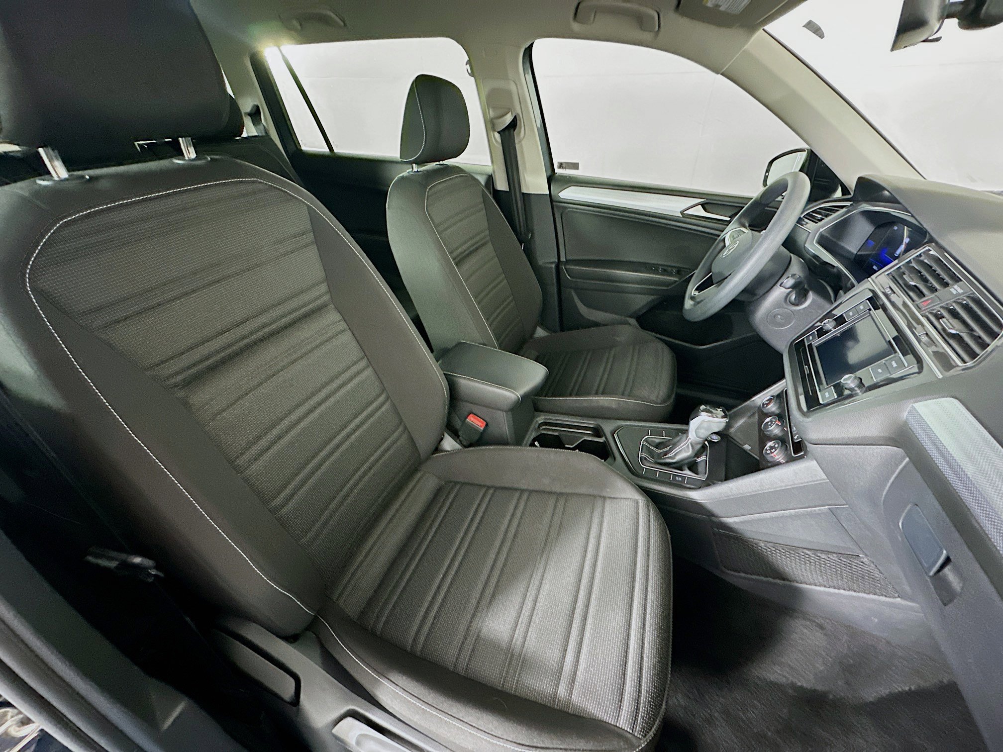 Used 2023 Volkswagen Tiguan S FWD image 30