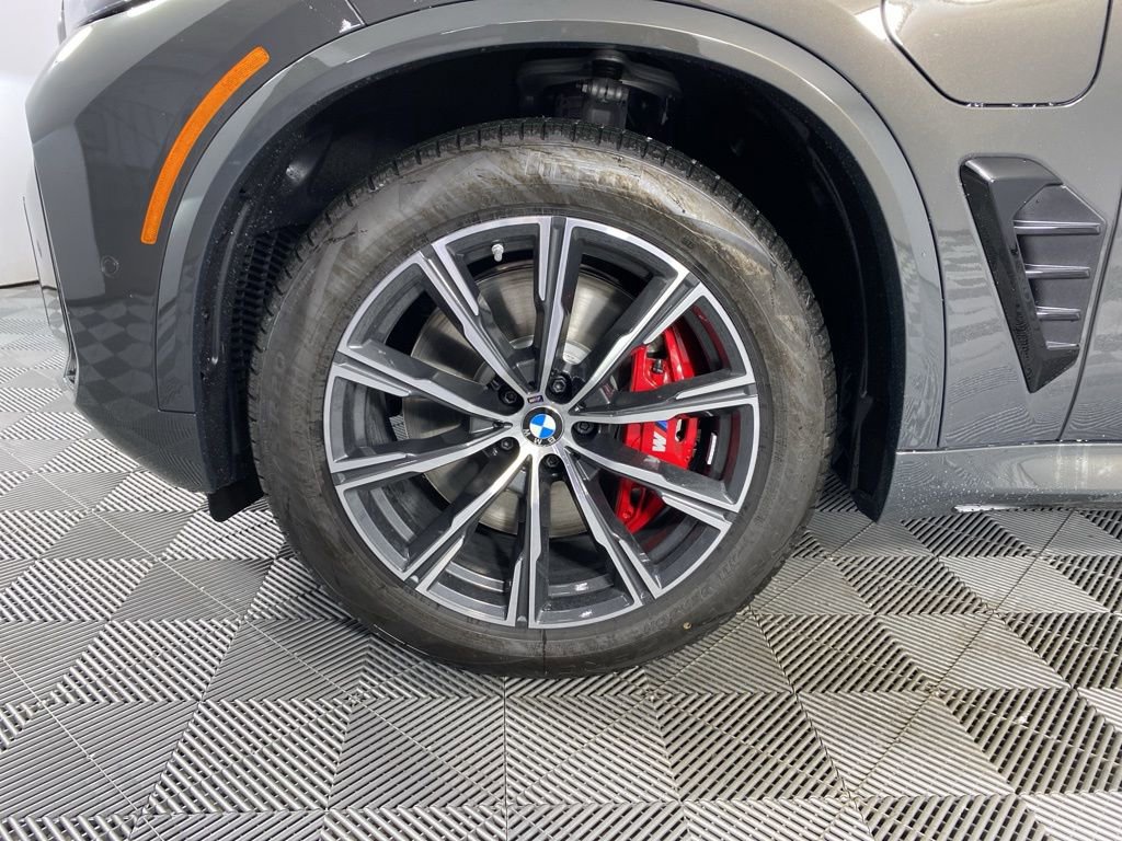 New 2026 BMW X5 xDrive50e image 7
