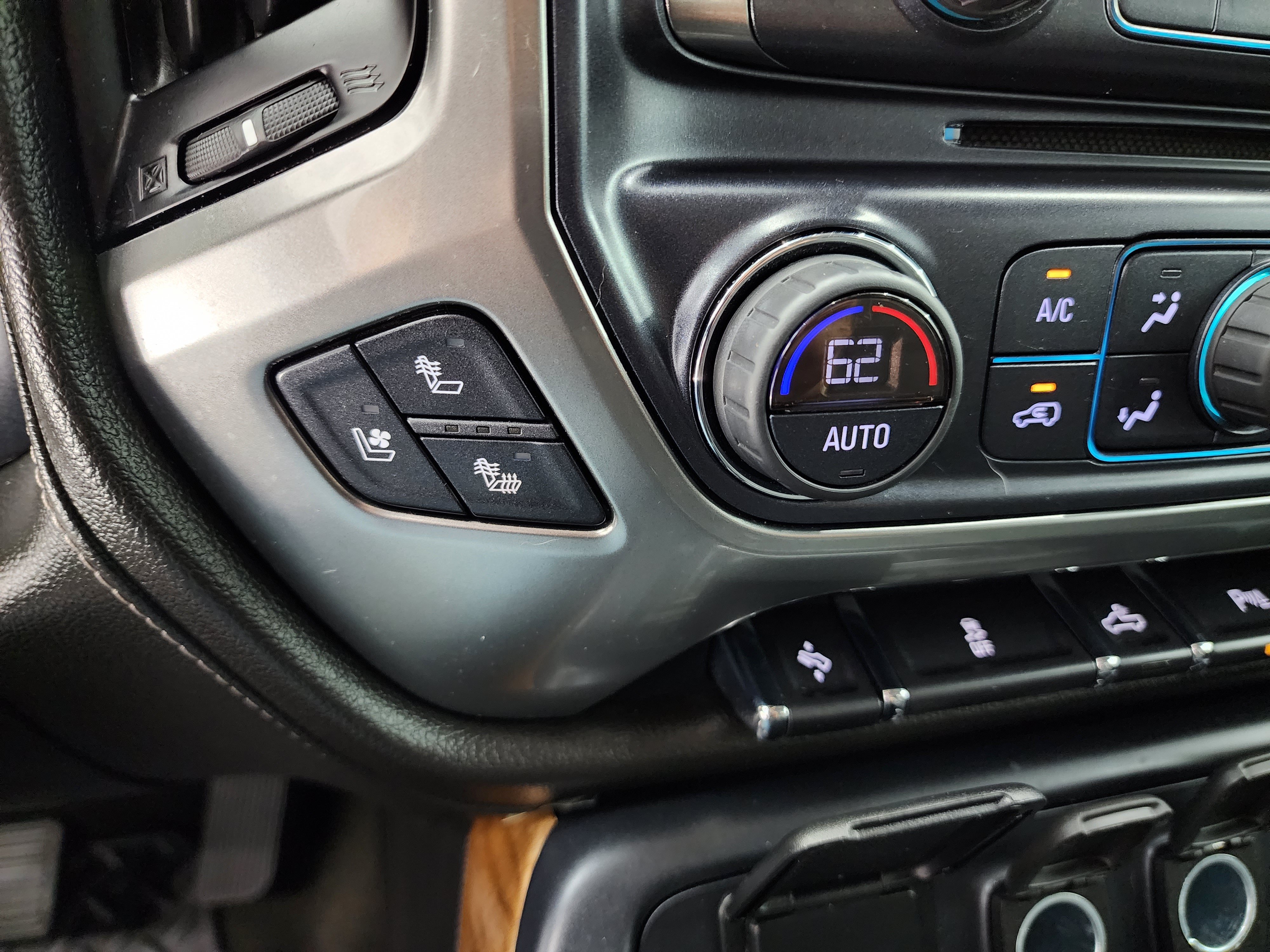 Used 2017 Chevrolet Silverado 3500 LTZ w/ Duramax Plus Package AWD/4WD image 57