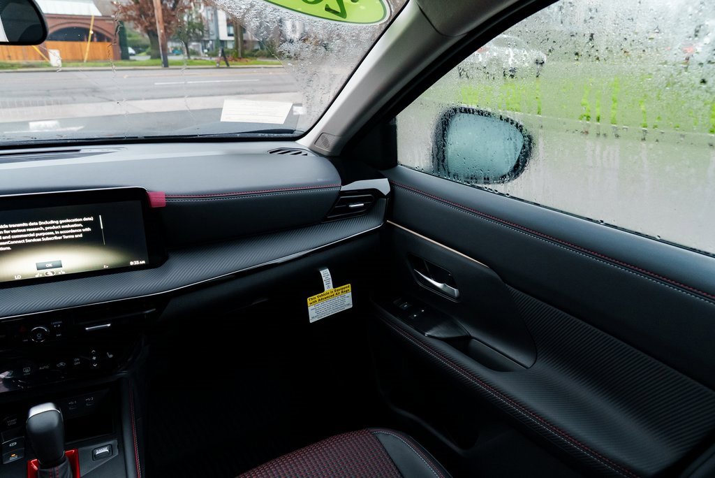 New 2026 Nissan Kicks SR image 10