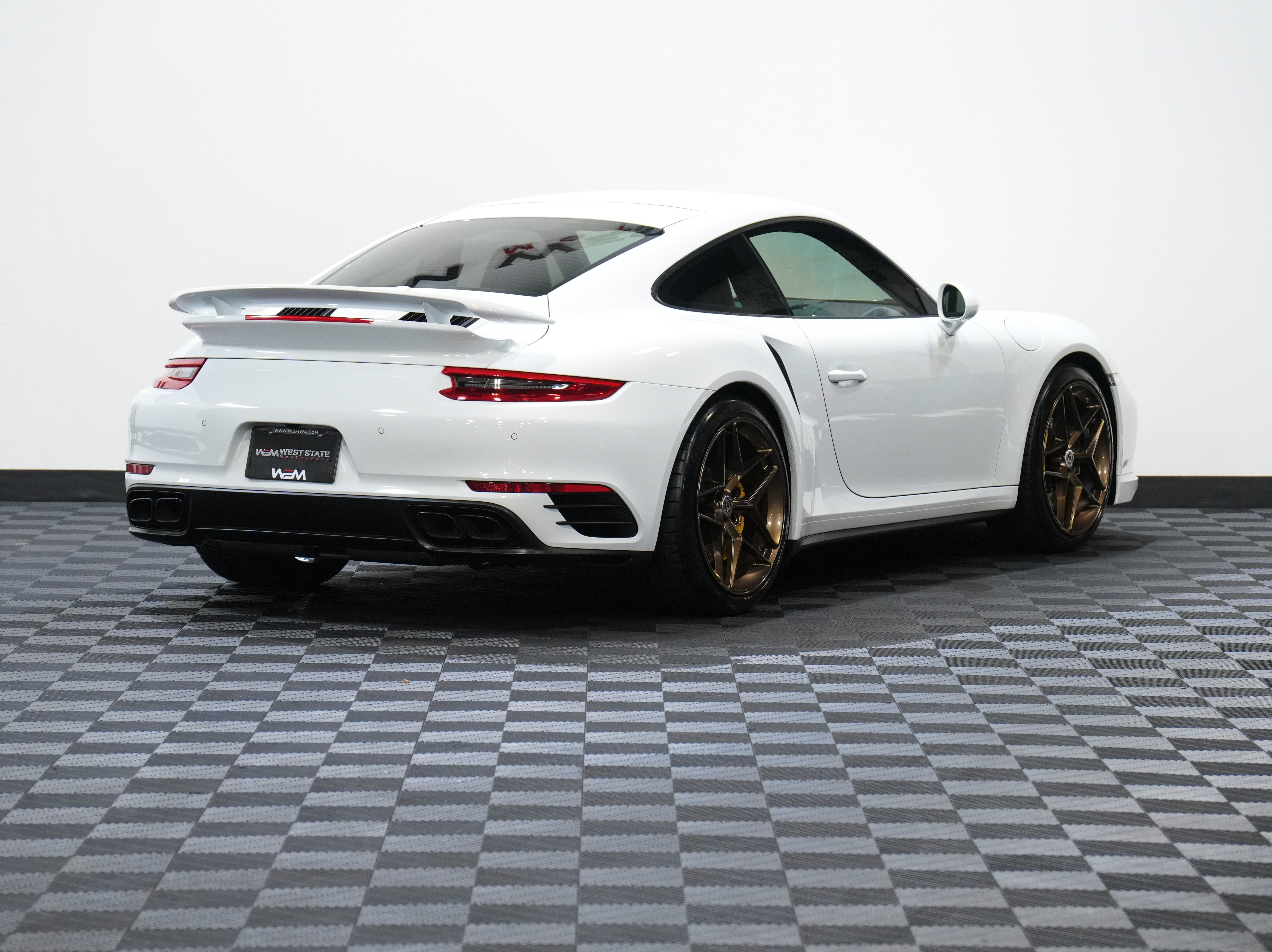 Used 2018 Porsche 911 Turbo S AWD/4WD image 6