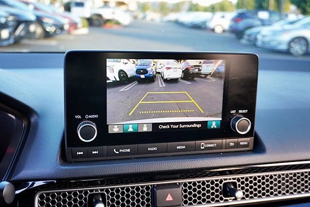 Used 2025 Honda Civic Sport image 25