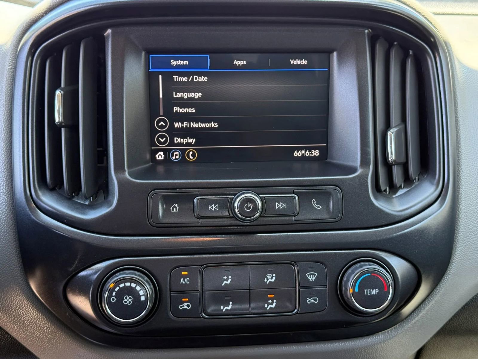 Used 2022 Chevrolet Colorado W/T w/ WT Convenience Package RWD image 20