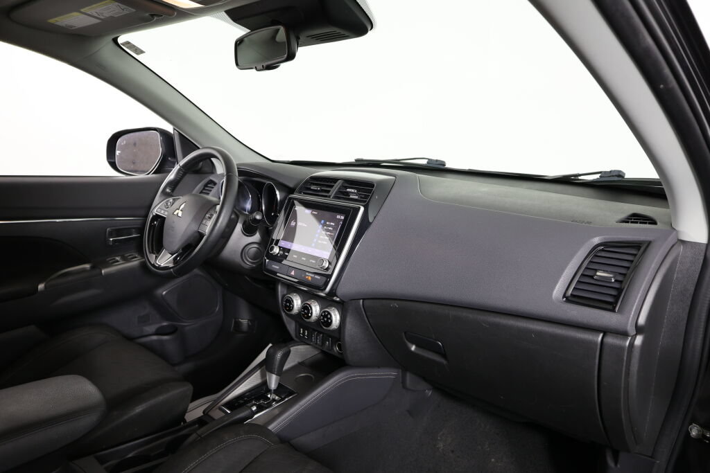 Used 2021 Mitsubishi Outlander Sport SE FWD image 24