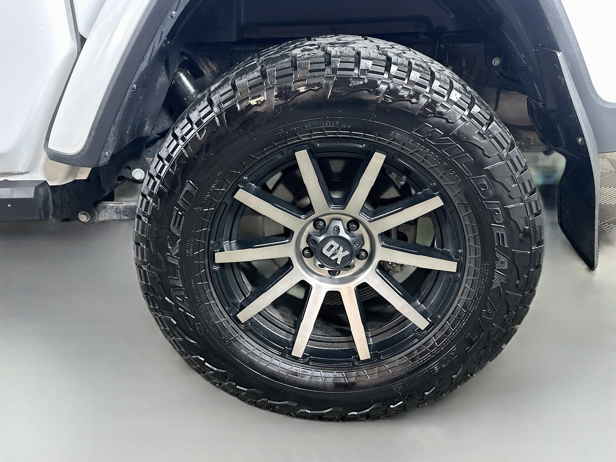 Used 2020 Jeep Gladiator Overland AWD/4WD image 29