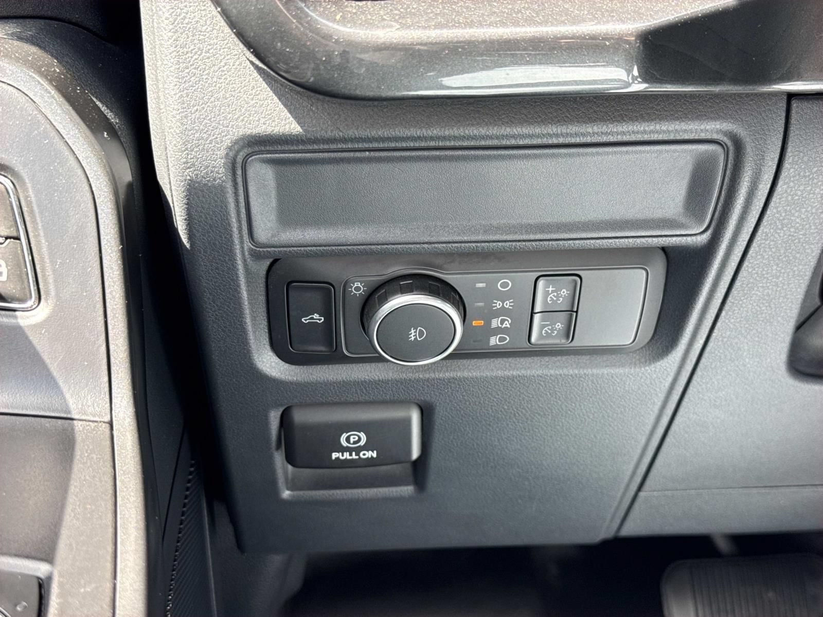 Used 2022 Ford F150 XL w/ STX Appearance Package AWD/4WD image 19