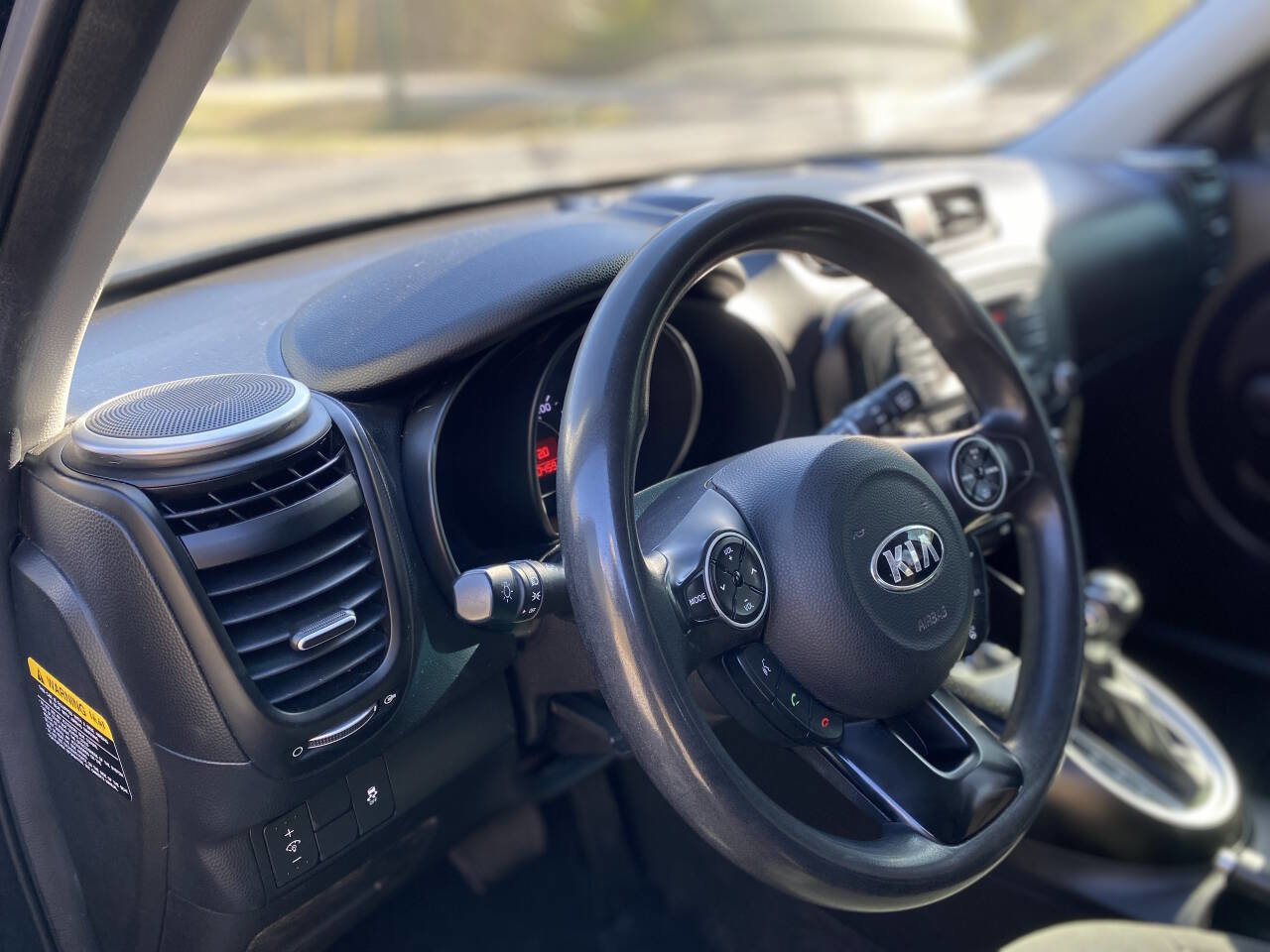 Used 2016 Kia Soul image 12