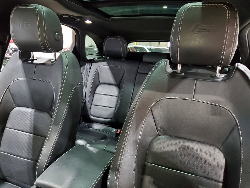 Used 2017 Jaguar F-PACE S image 40