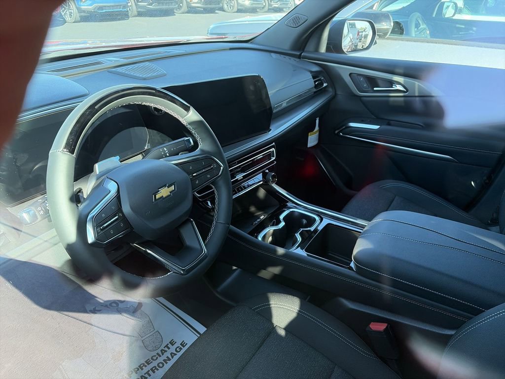 New 2025 Chevrolet Traverse LT w/ Enhanced Driving Package FWD image 10