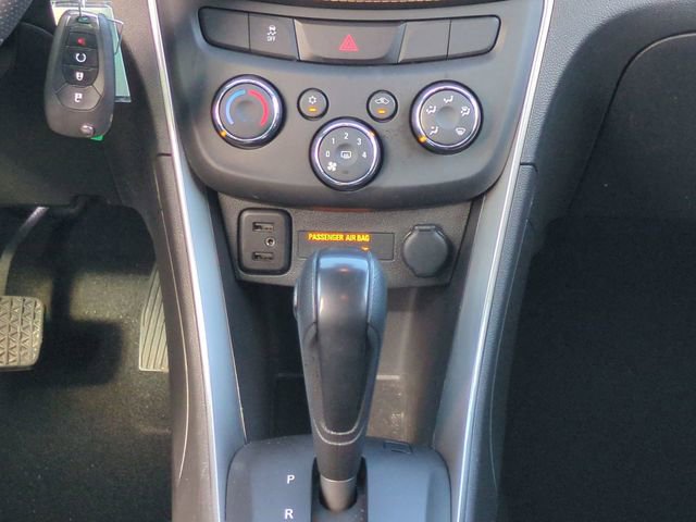 Certified 2022 Chevrolet Trax LS w/ Tint and Cruise Package image 19