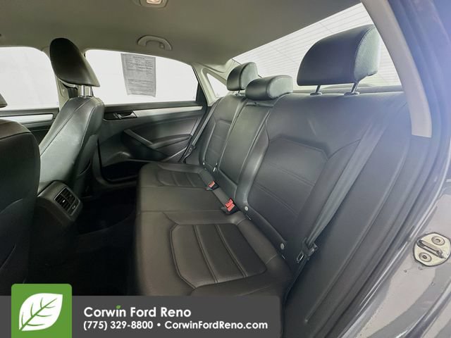 Used 2013 Volkswagen Passat 2.5 SE FWD image 22