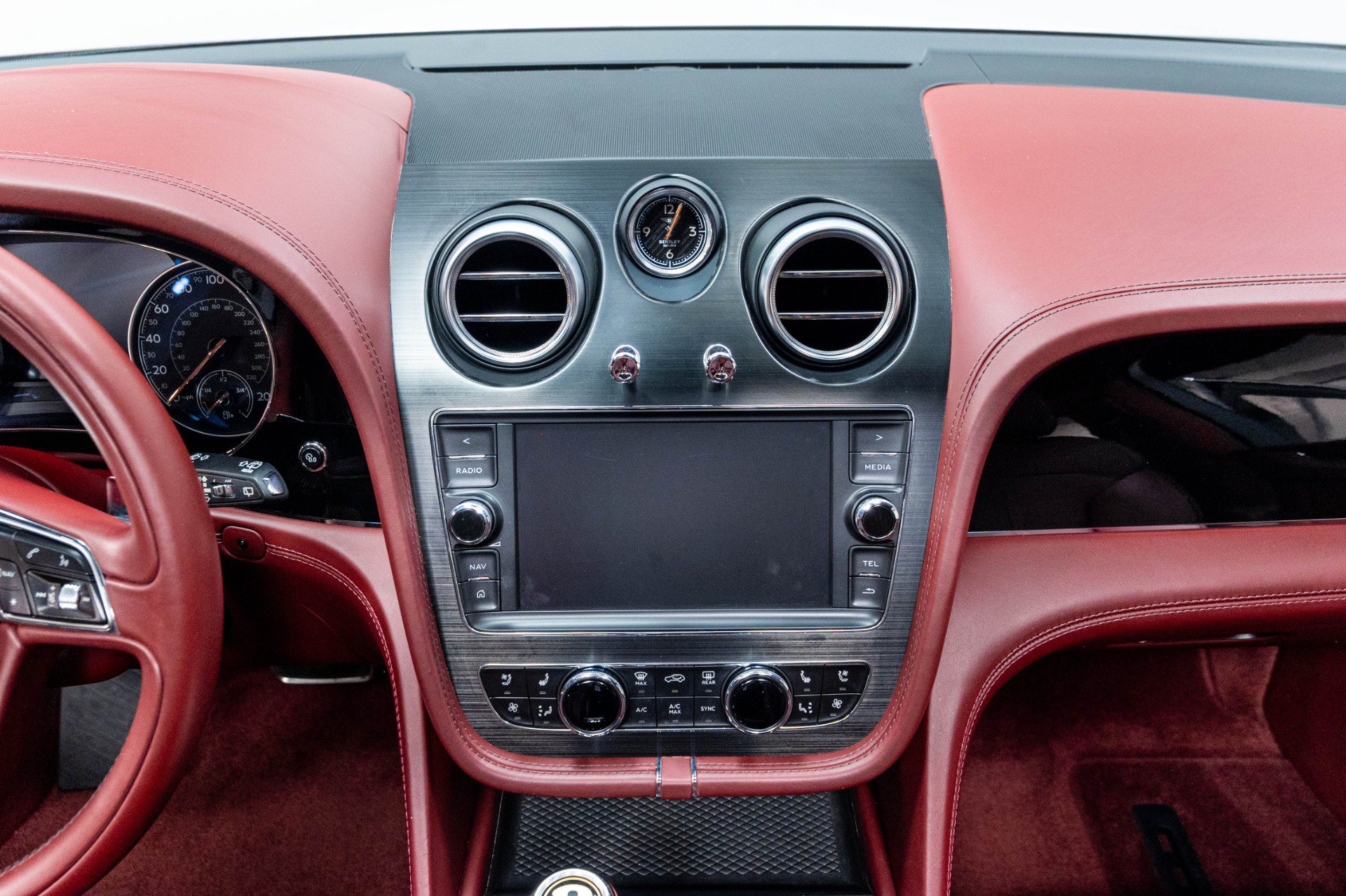 Used 2020 Bentley Bentayga AWD/4WD image 43