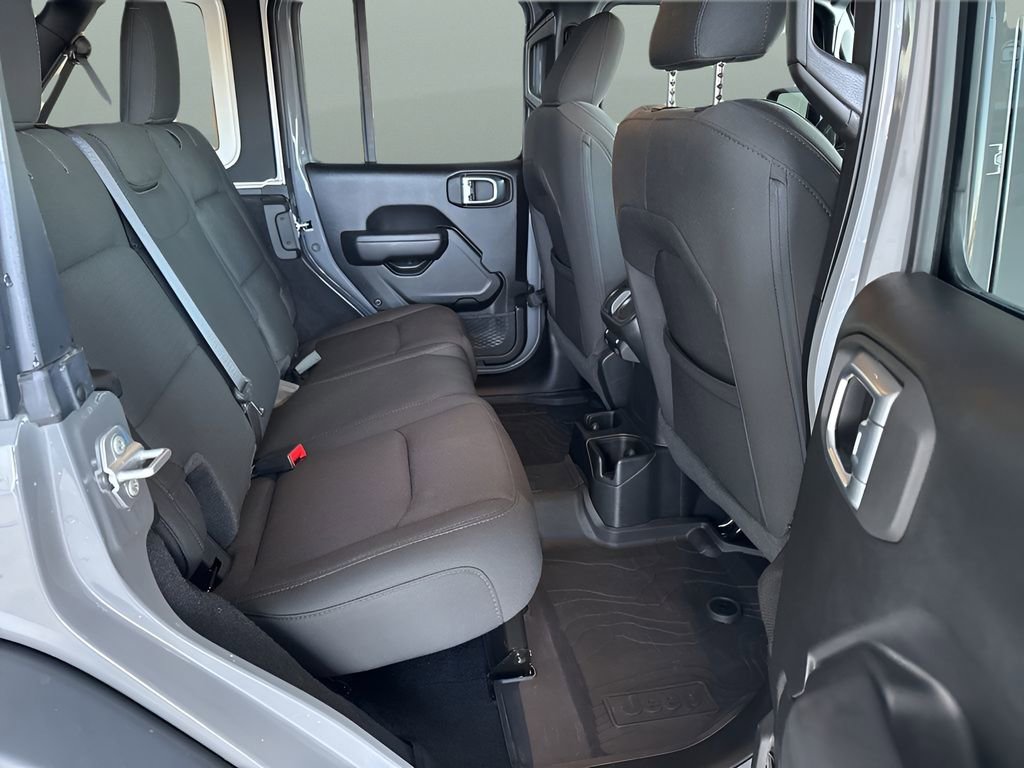 Used 2023 Jeep Wrangler Altitude image 24