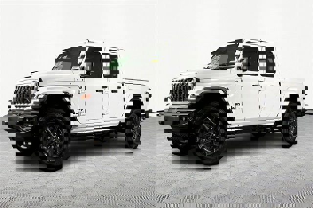 New 2025 Jeep Gladiator Sport