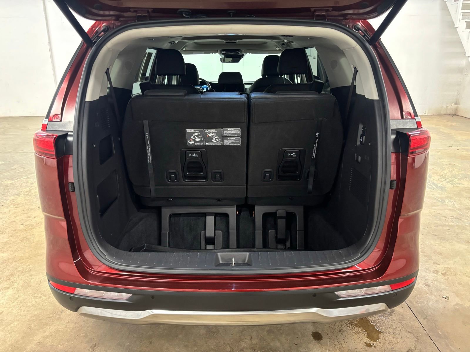 Used 2023 Kia Carnival SX Prestige FWD image 24