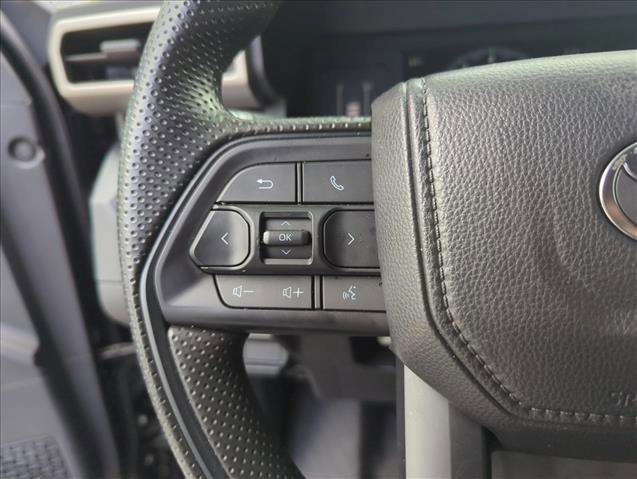 Used 2025 Toyota Tacoma SR image 14