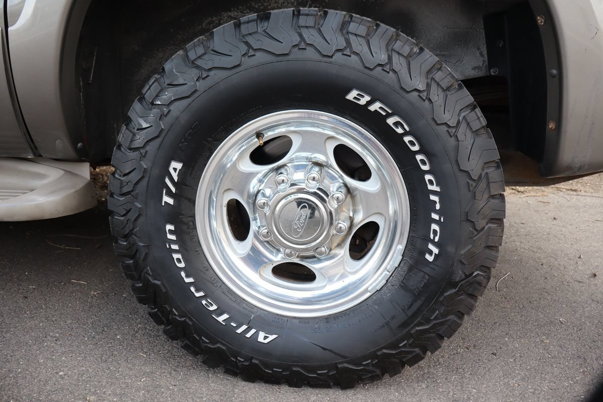 Used 2005 Ford Excursion Limited AWD/4WD image 42