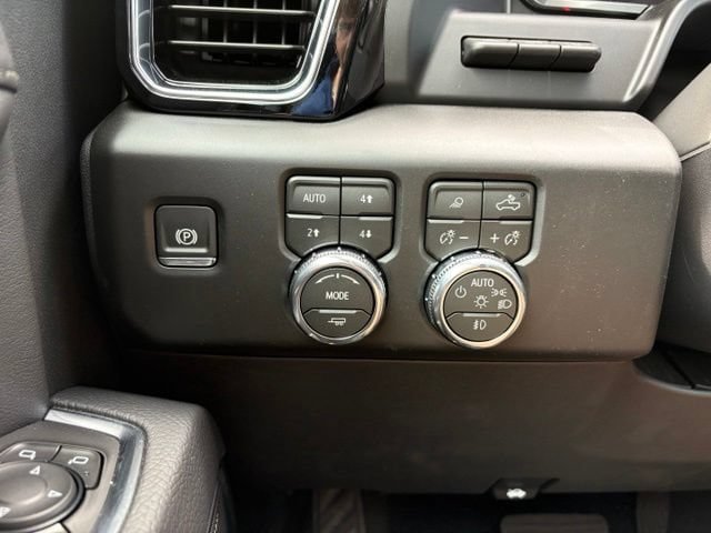 New 2026 GMC Sierra 1500 Denali w/ Technology Package AWD/4WD image 22