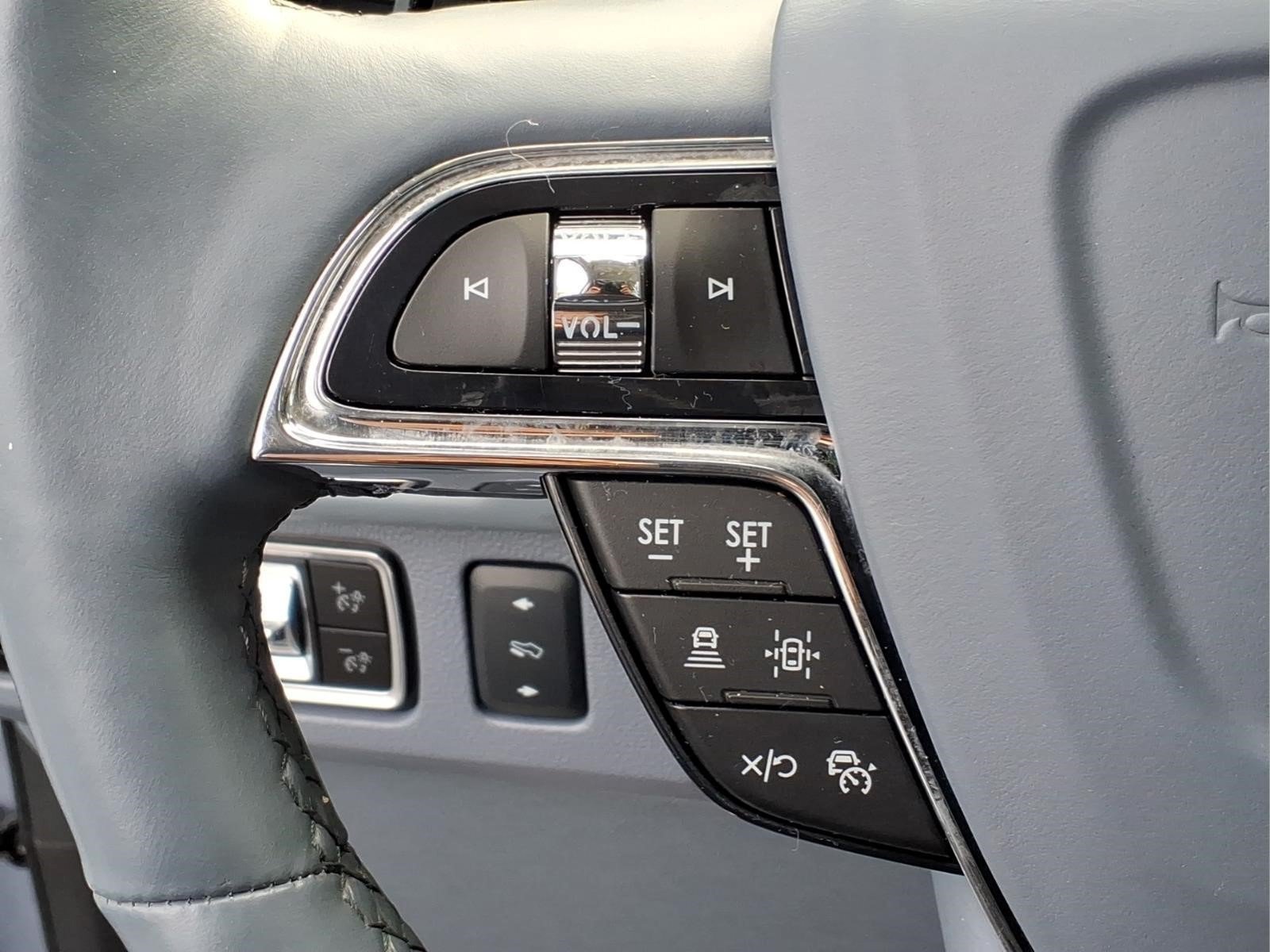 Certified 2023 Lincoln Navigator Black Label AWD/4WD image 12