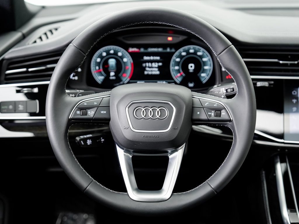 Certified 2025 Audi Q8 Premium Plus w/ Premium Plus Package AWD/4WD image 11