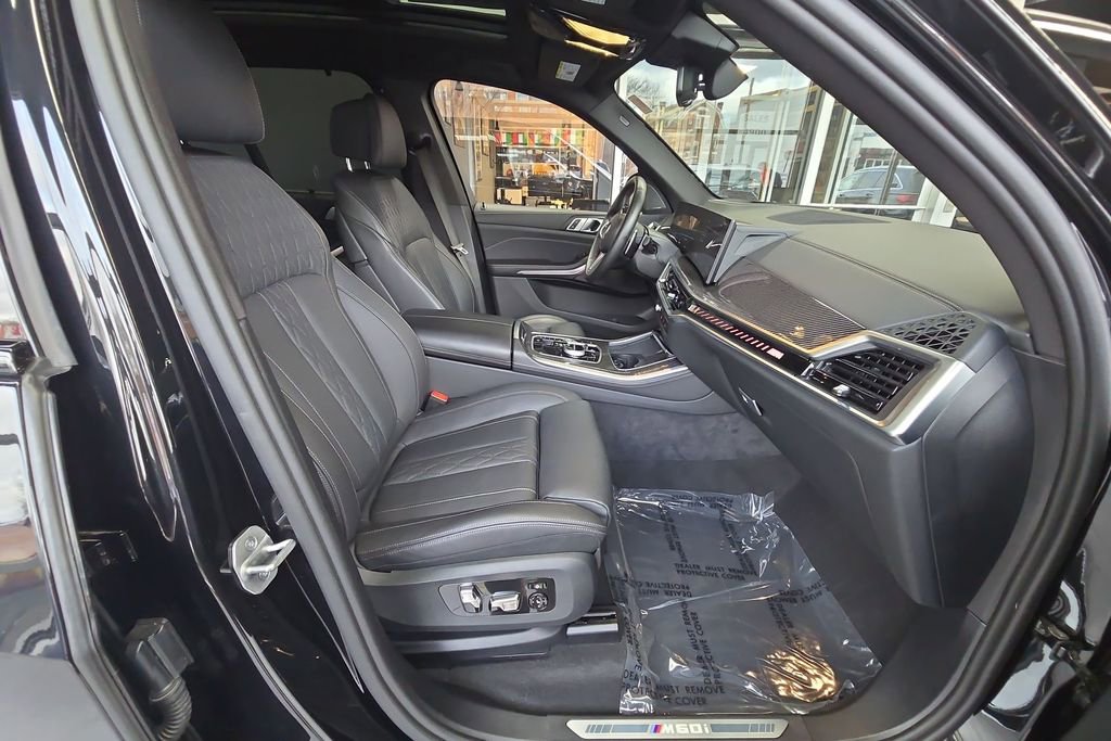Certified 2024 BMW X5 M60i image 31