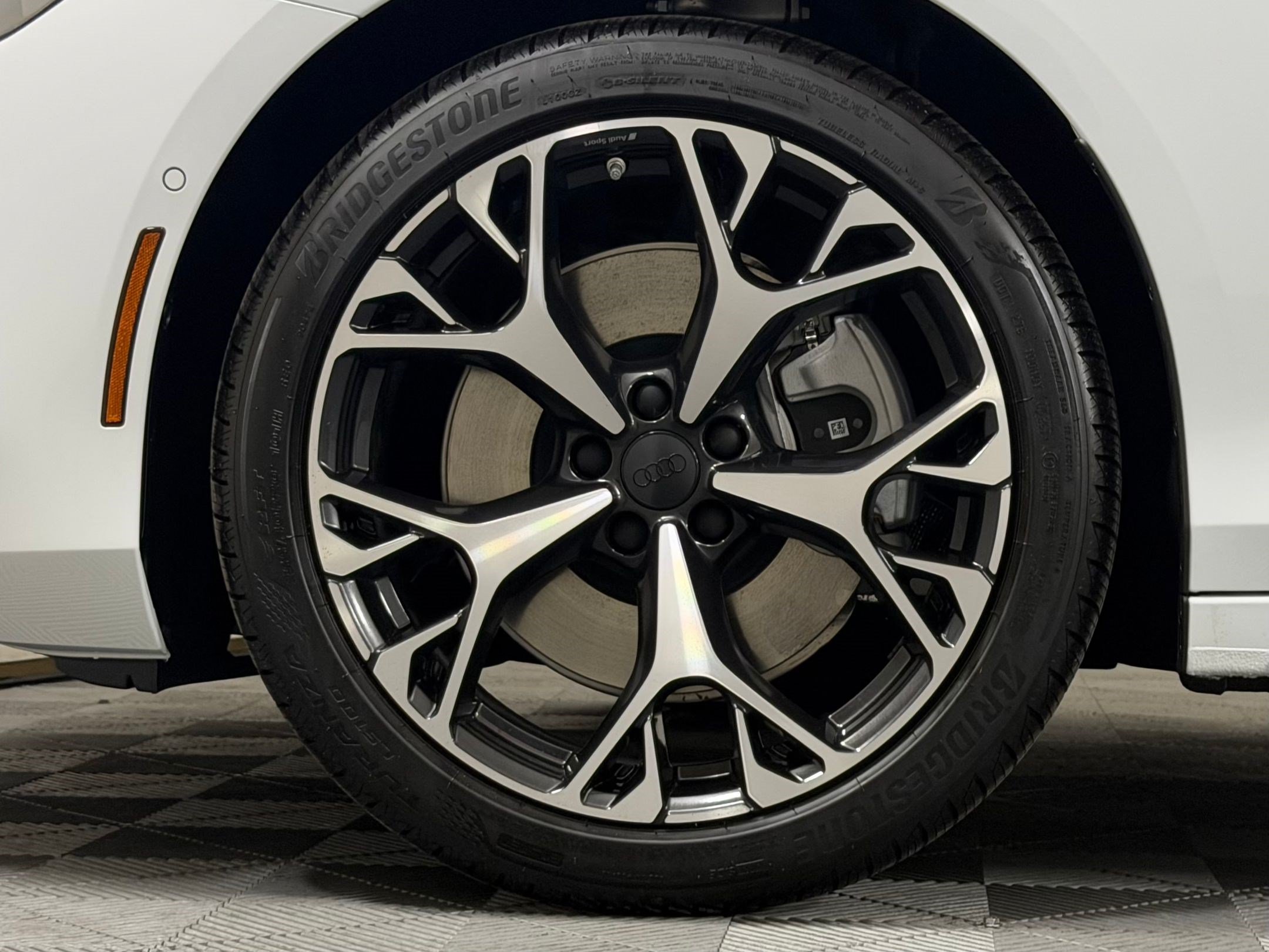 New 2026 Audi A6 Premium Plus AWD/4WD image 12