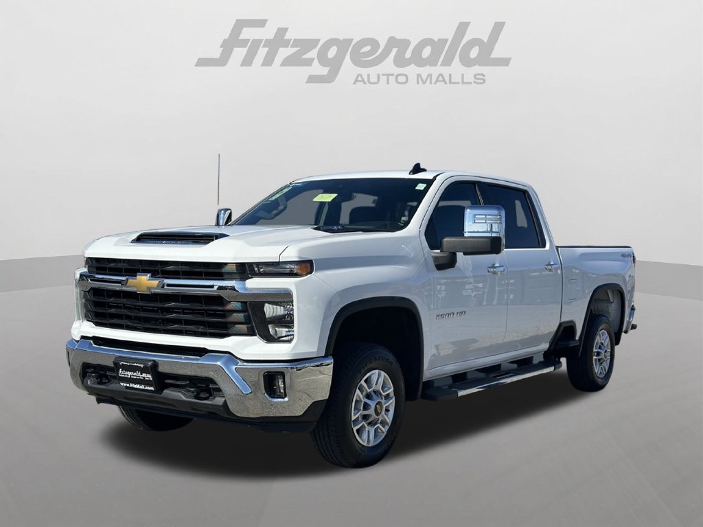 Used 2025 Chevrolet Silverado 2500 LT w/ Convenience Package AWD/4WD image 2